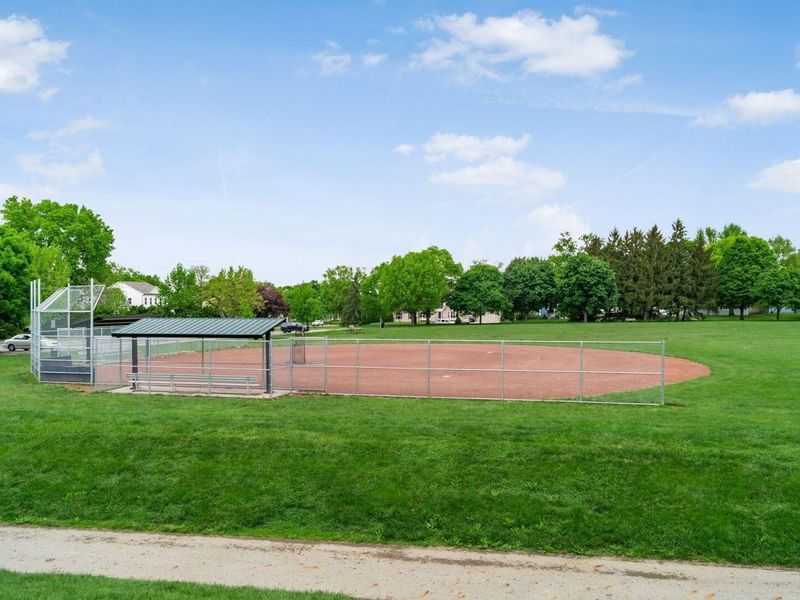 2674 Woodstock Road, Upper Arlington, OH 43221 Photo 48