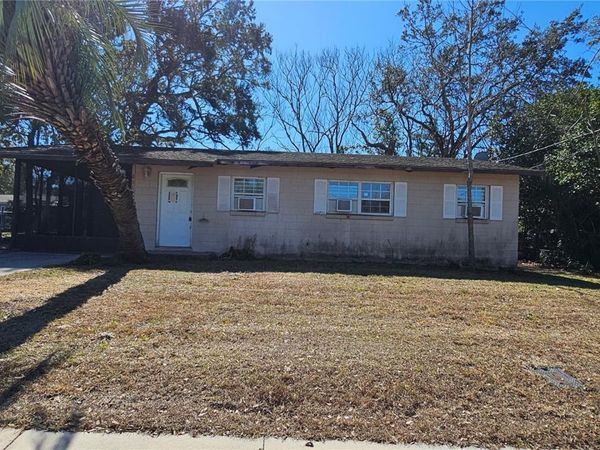 2115 WOODLAND BOULEVARD, LEESBURG, FL 34748