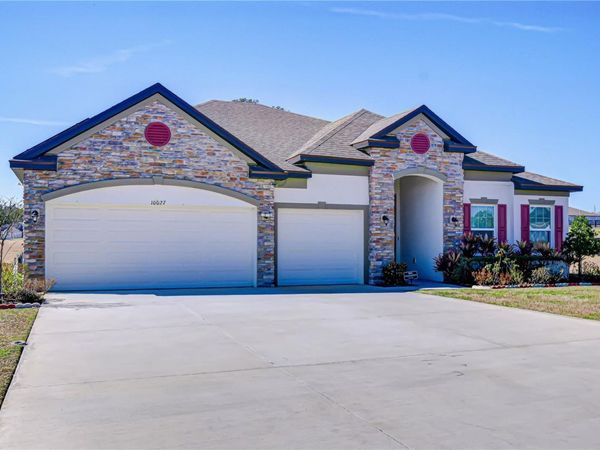10027 DOLPHIN GULL CIRCLE, THONOTOSASSA, FL 33592