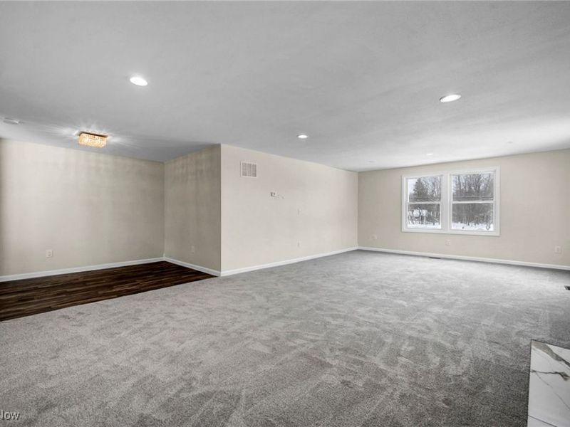 10831 Chillicothe Road, Kirtland, OH 44094 Photo 11