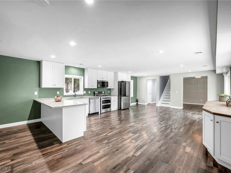 10831 Chillicothe Road, Kirtland, OH 44094 Photo 5