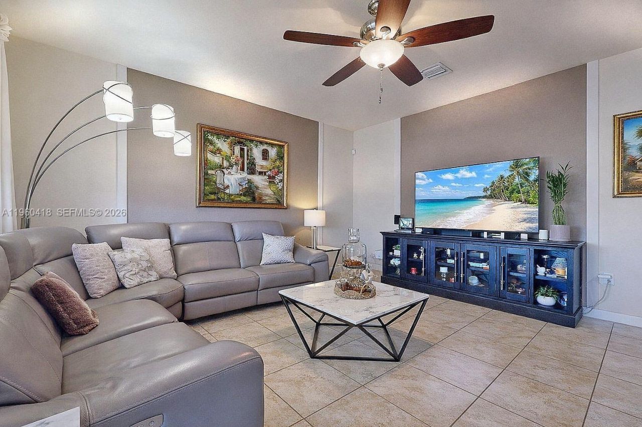 132 NE 26th Ave , Homestead, FL 33033 Photo