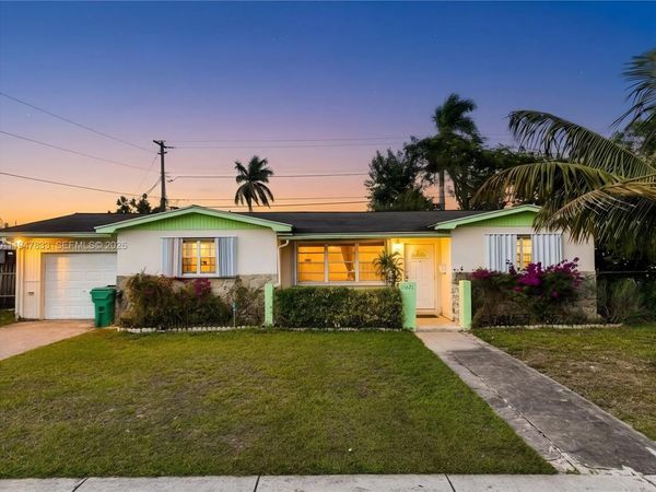 15621 SW 298th Ter, Homestead, FL 33033