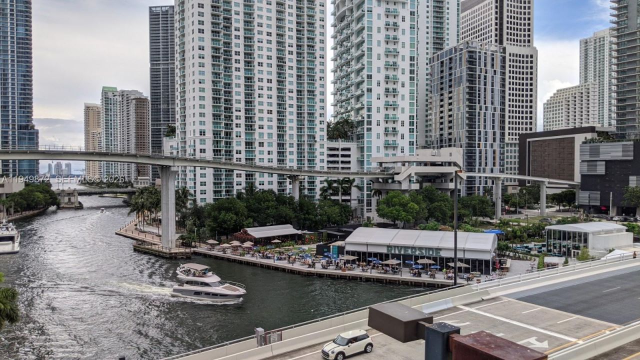 350 S Miami Ave , Unit 1901, Miami, FL 33130 Photo