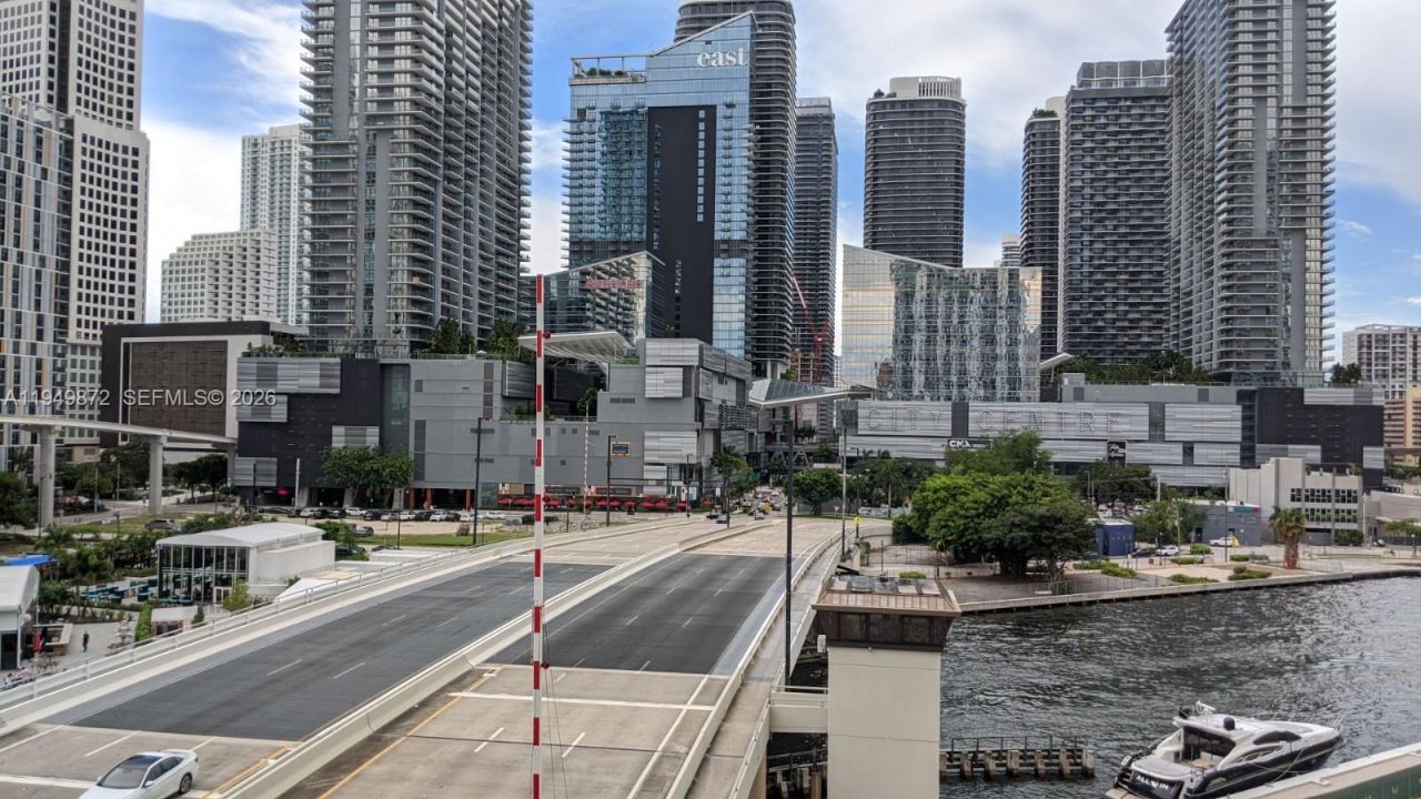 350 S Miami Ave , Unit 1901, Miami, FL 33130 Photo