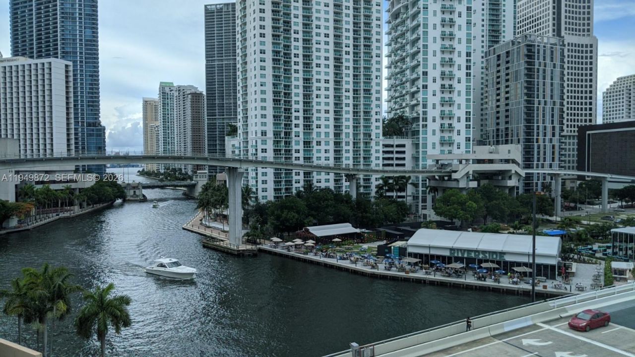 350 S Miami Ave , Unit 1901, Miami, FL 33130 Photo