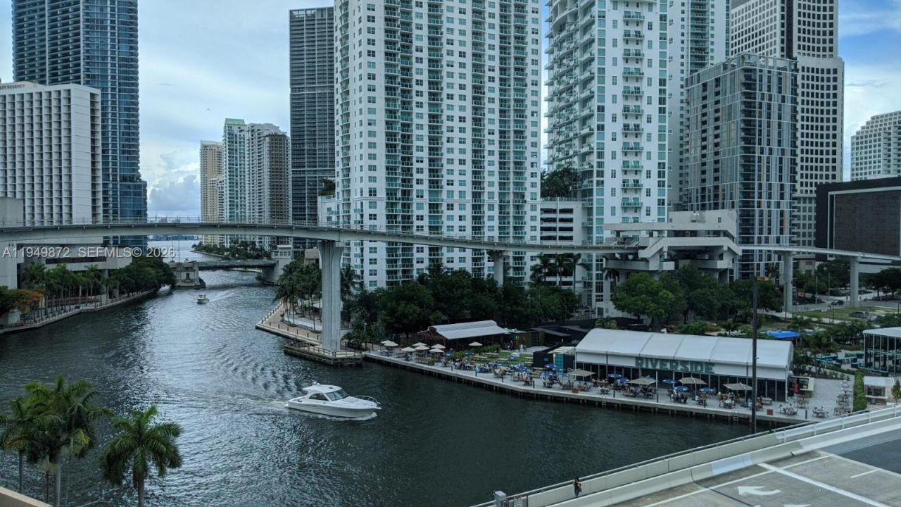 350 S Miami Ave , Unit 1901, Miami, FL 33130 Photo