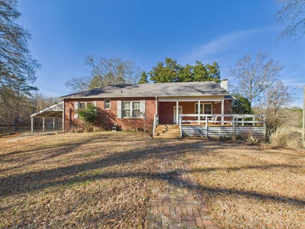 520 Television Rd, Columbus, MS 39705