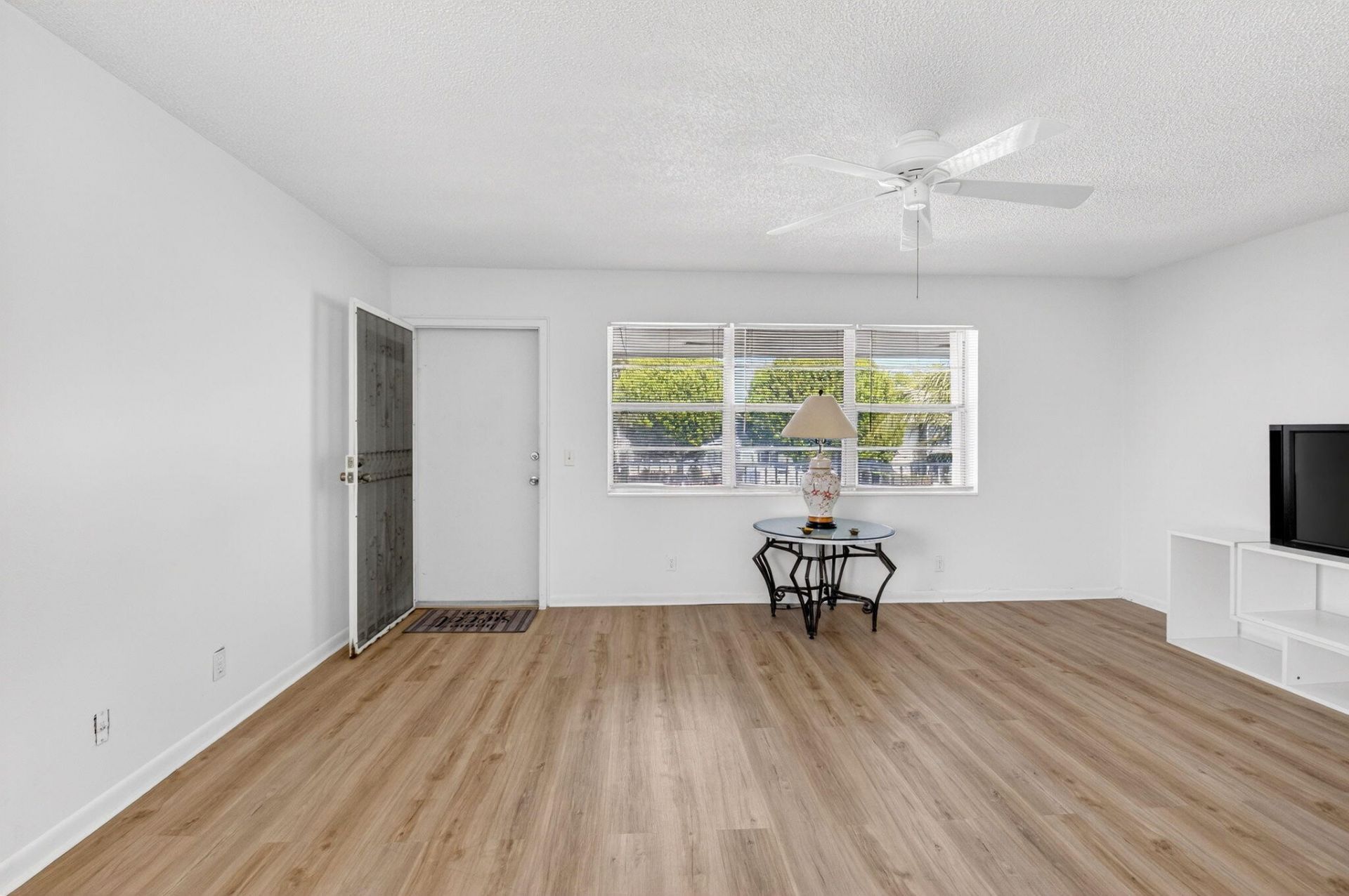 480 Horizon W, Unit 205, Boynton Beach, FL 33435 Photo