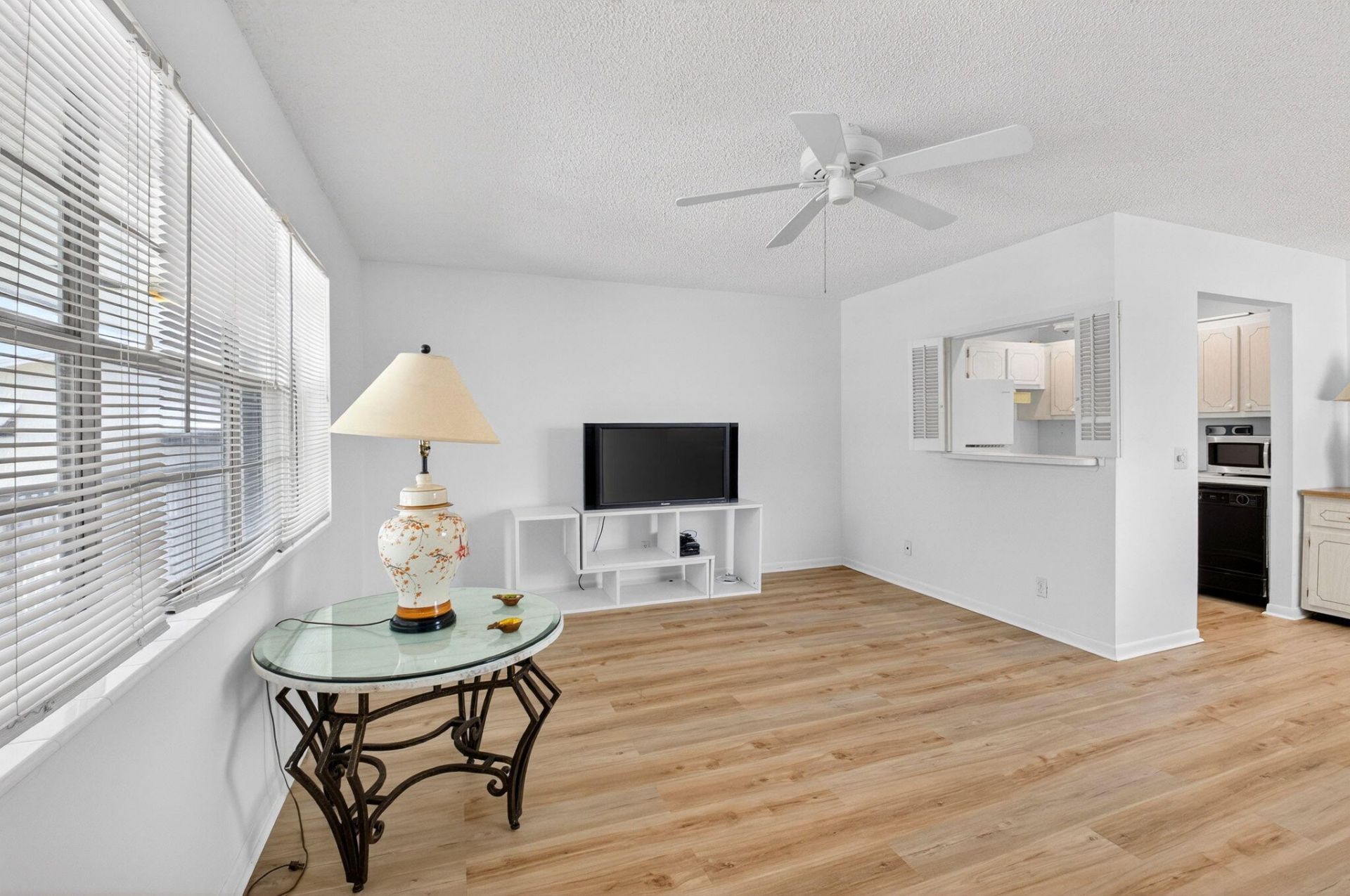 480 Horizon W, Unit 205, Boynton Beach, FL 33435 Photo