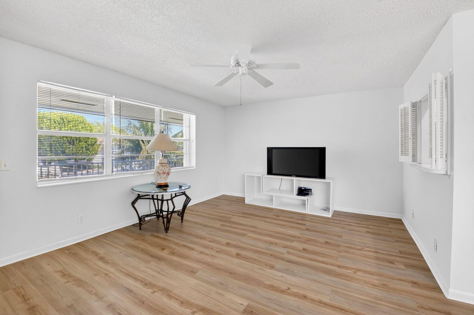 480 Horizon W, Unit 205, Boynton Beach, FL 33435 Photo