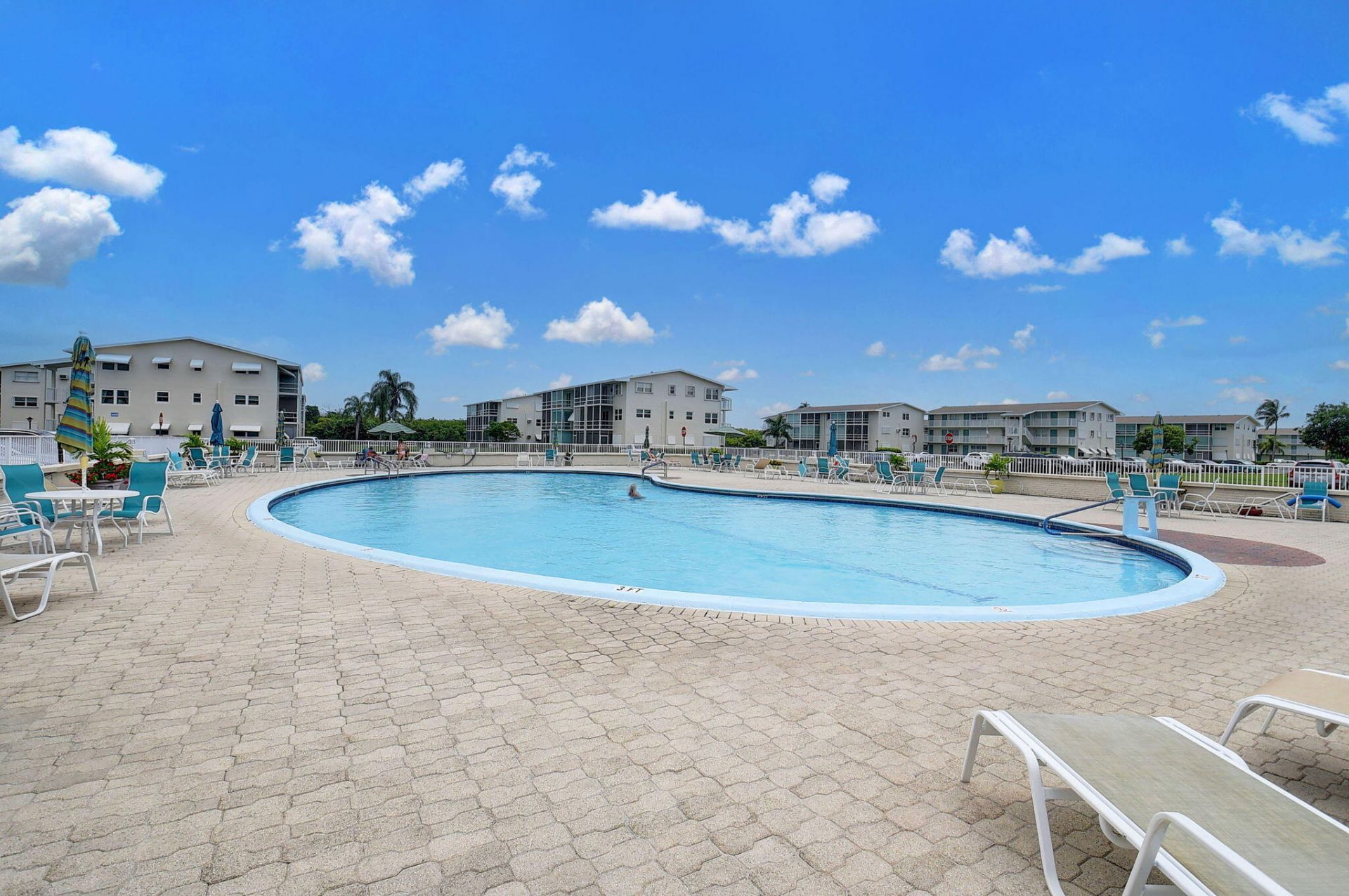 480 Horizon W, Unit 205, Boynton Beach, FL 33435 Photo