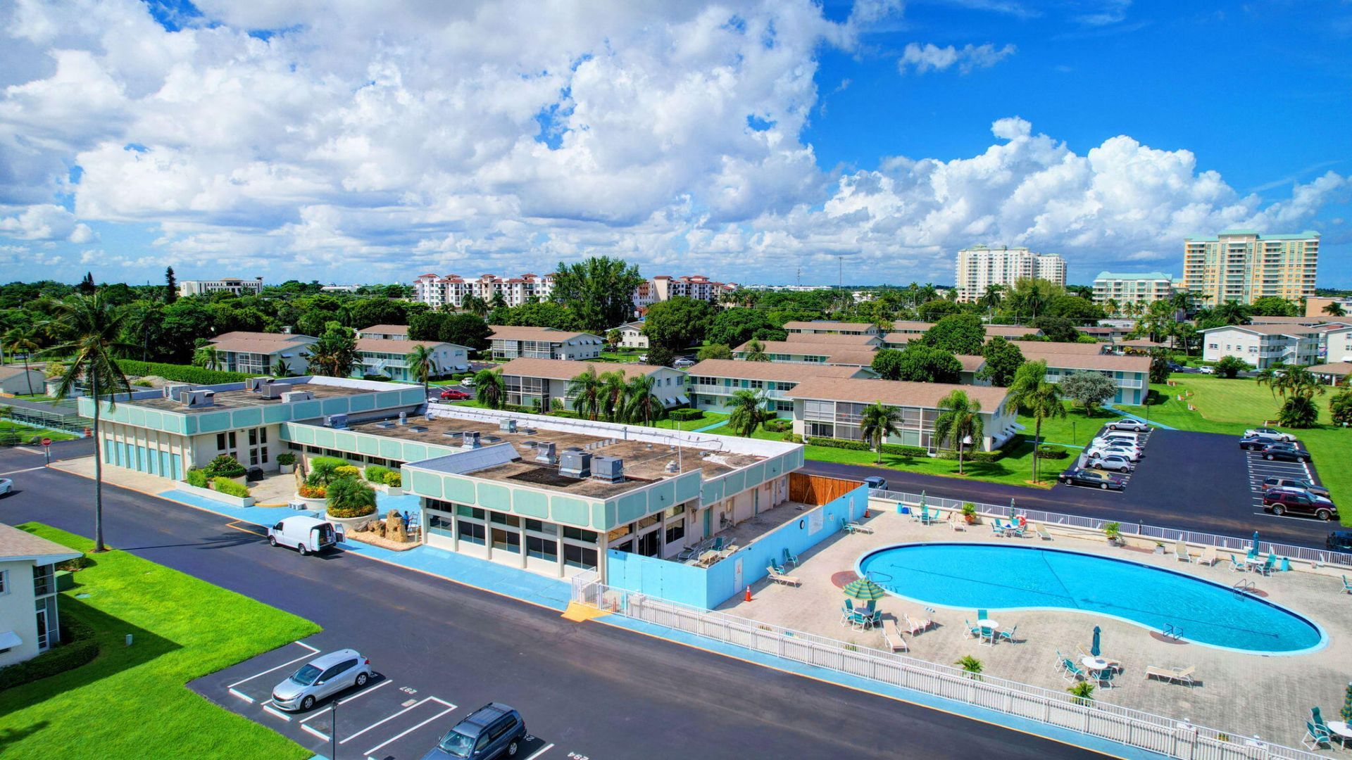 480 Horizon W, Unit 205, Boynton Beach, FL 33435 Photo