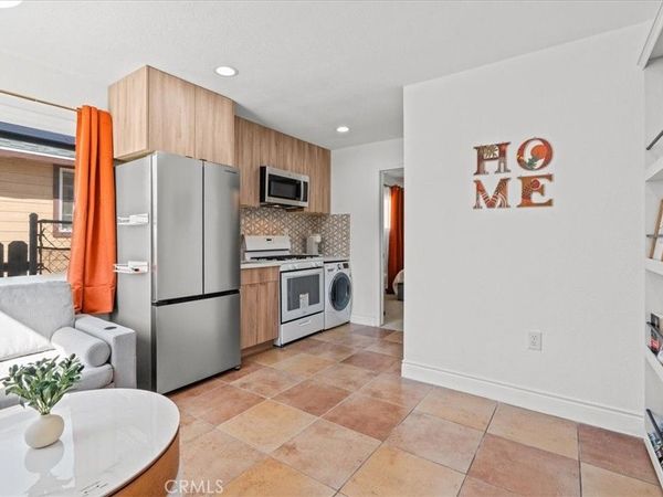 1095 Bonita Street, Unit A, Tustin, CA 92780