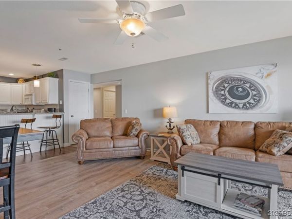 1481 Ledges Dr, Unit 1035, Osage Beach, MO 65065