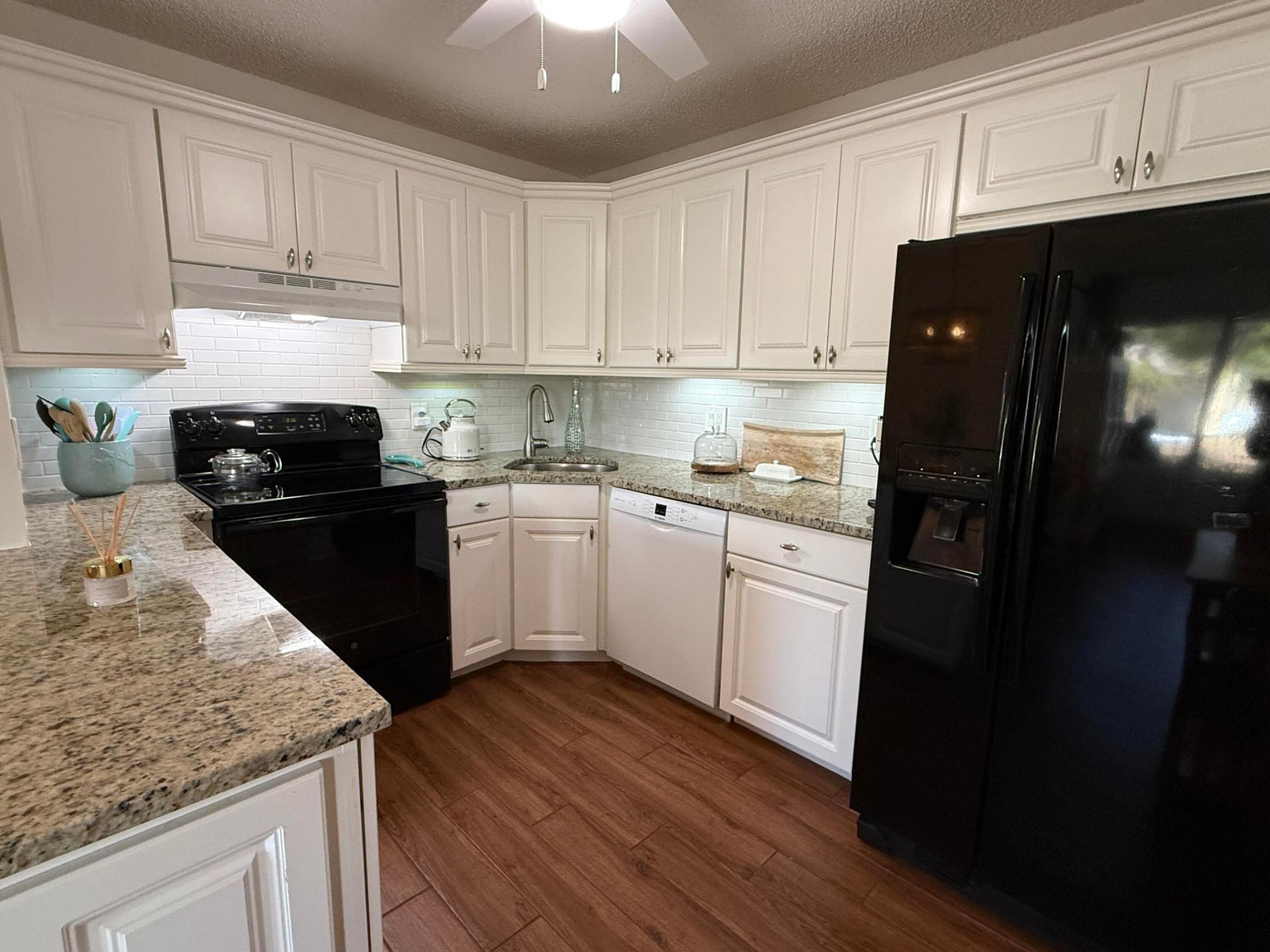 338 Pine Ridge Circle, Unit B-2, Greenacres, FL 33463 Photo