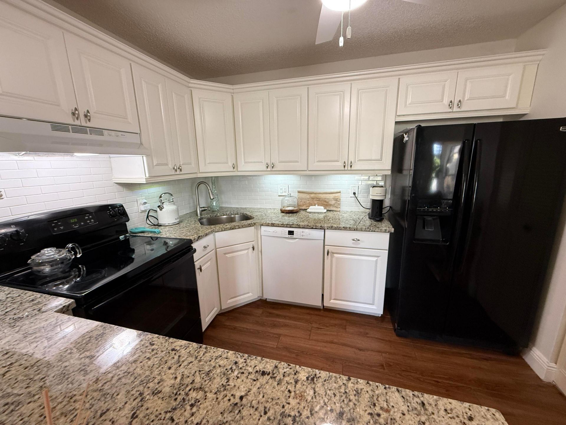 338 Pine Ridge Circle, Unit B-2, Greenacres, FL 33463 Photo
