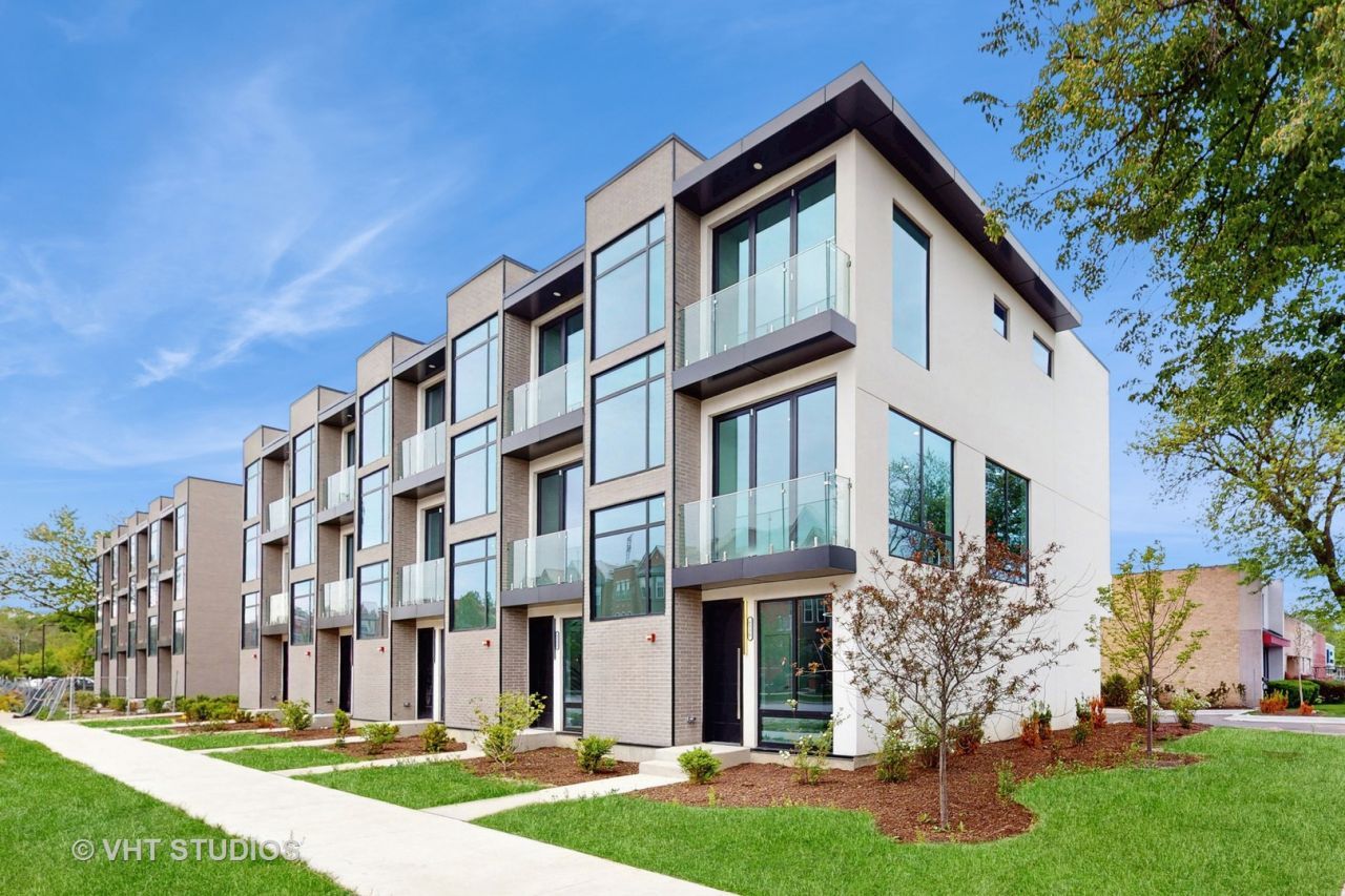 6330 Hennings Court, Morton Grove, IL 60053 Main Photo