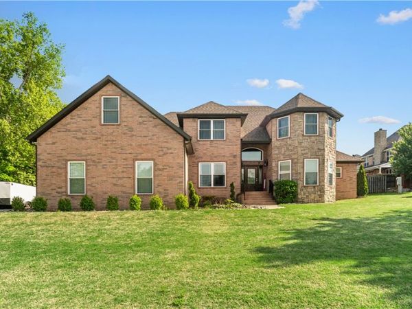 4367 W American Drive, Fayetteville, AR 72704
