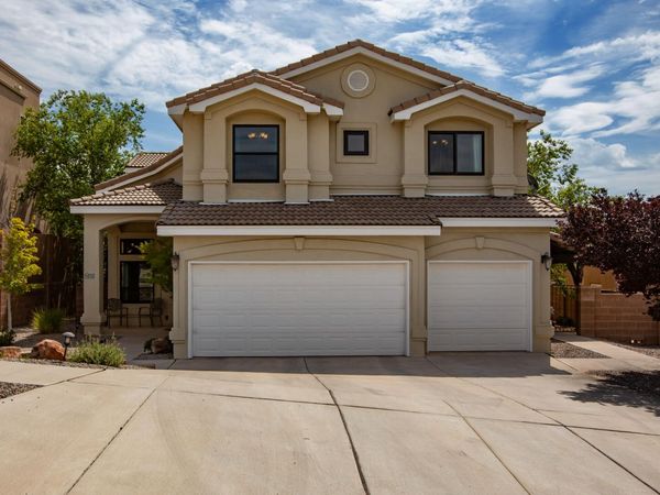 9808 Chantilly Road NW, Albuquerque, NM 87114