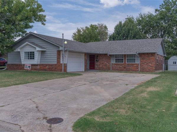 5421 NW 65th Street, Warr Acres, OK 73132