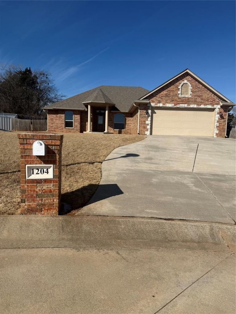 1204 Palmer Drive, Shawnee, OK 74804 Main Photo