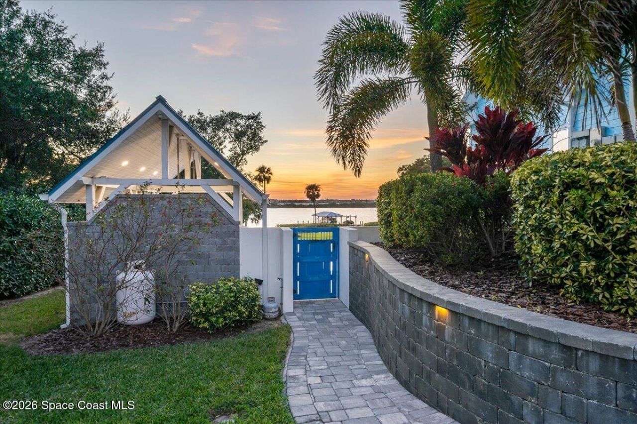 4737 S Tropical Trail, Merritt Island, FL 32952 Photo