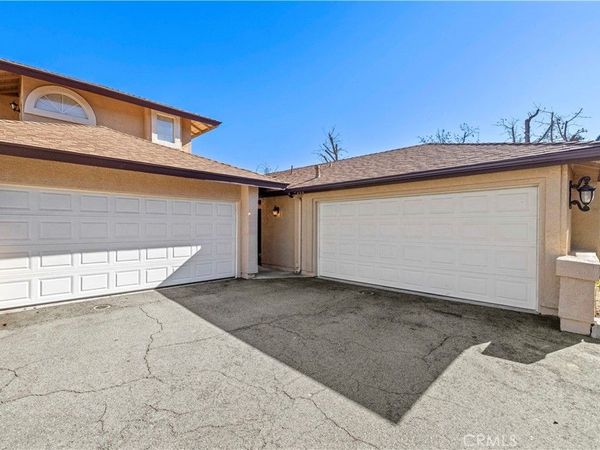 22914 Banyan Place, Unit 202, Saugus, CA 91390