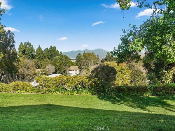 395 Avenida Castilla, Unit B, Laguna Woods, CA 92637