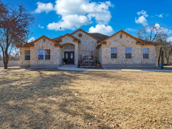 228 county road 6864, Natalia, TX 78059
