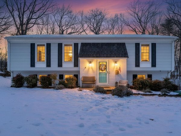 2919 Purple Finch RD , Roanoke, VA 24018