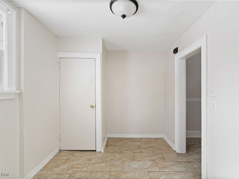 1824 Root Avenue NE, Canton, OH 44705 Photo 12