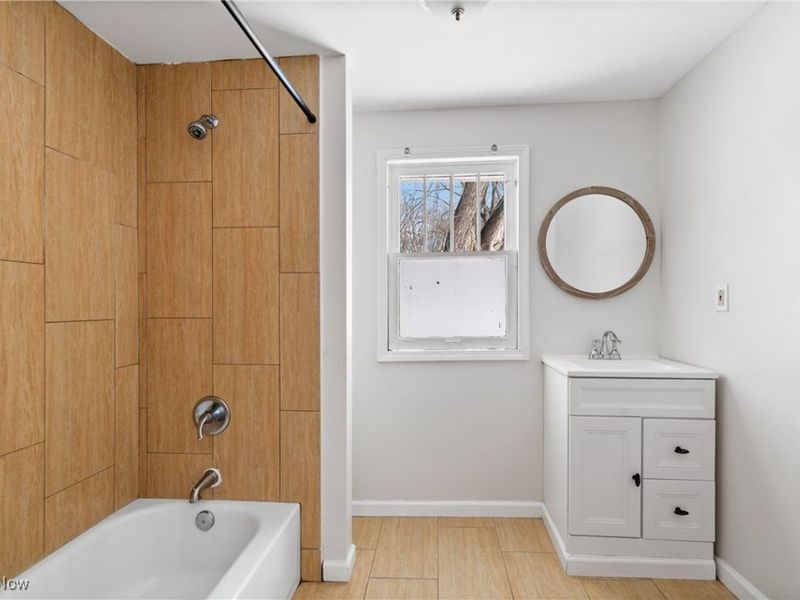 1824 Root Avenue NE, Canton, OH 44705 Photo 18