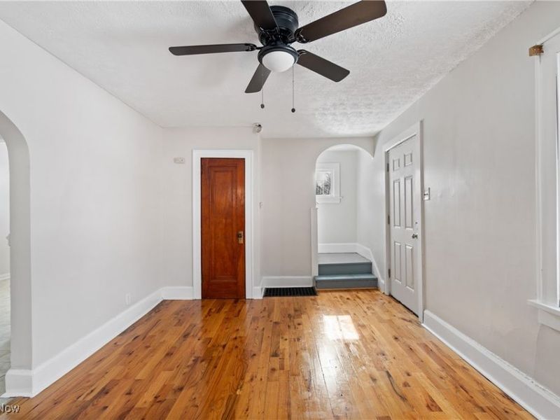 1824 Root Avenue NE, Canton, OH 44705 Photo 5