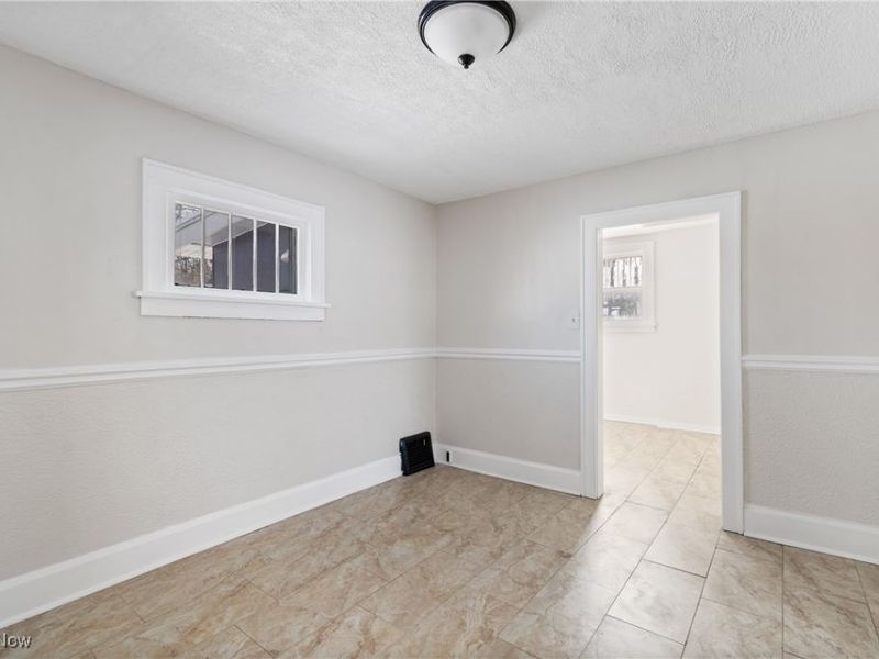 1824 Root Avenue NE, Canton, OH 44705 Photo 8