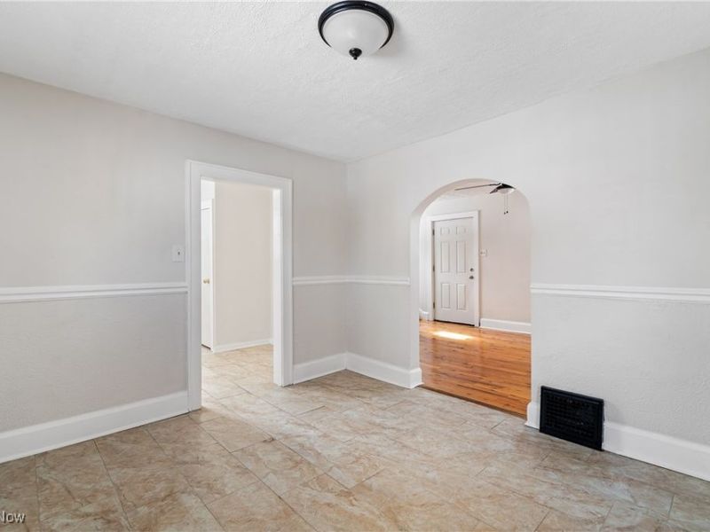 1824 Root Avenue NE, Canton, OH 44705 Photo 9