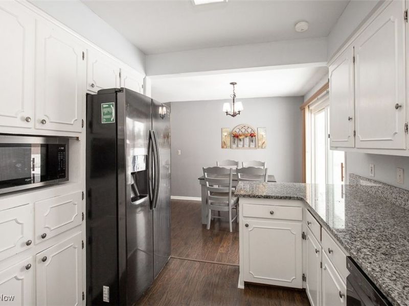 15446 Drake Road, Strongsville, OH 44136 Photo 13