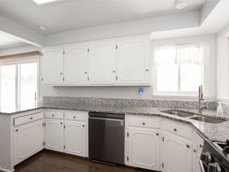 15446 Drake Road, Strongsville, OH 44136 Photo 15