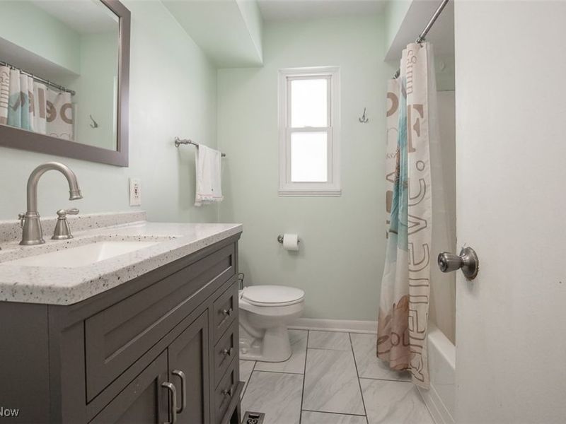 15446 Drake Road, Strongsville, OH 44136 Photo 20