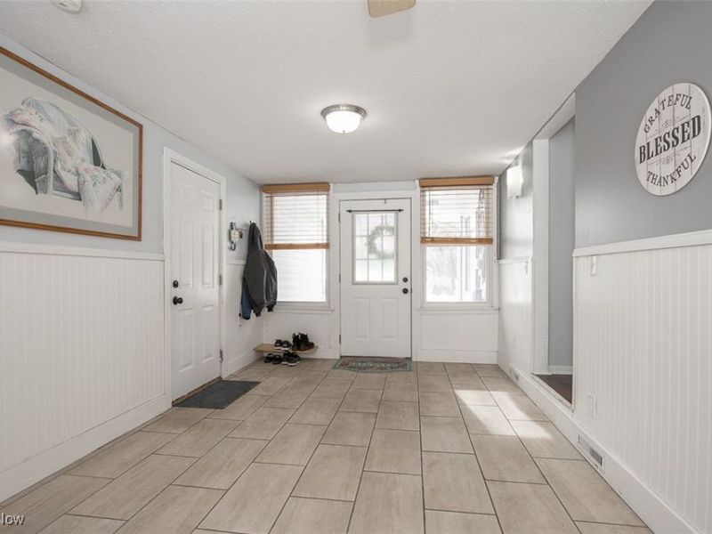 15446 Drake Road, Strongsville, OH 44136 Photo 4