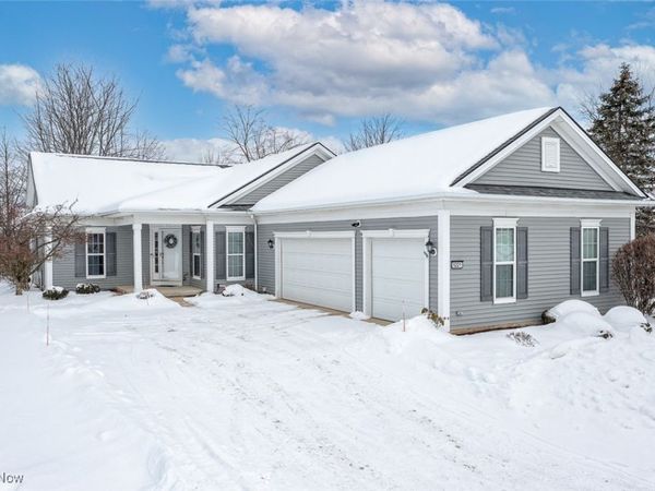 5221 Spruce Pointe Lane, Brunswick, OH 44212