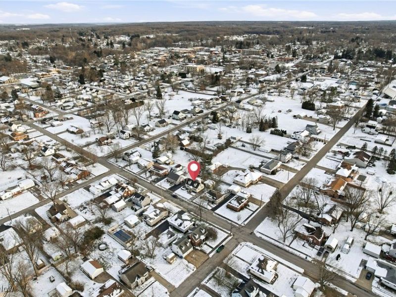 327 W Park Avenue, Hubbard, OH 44425 Photo 16