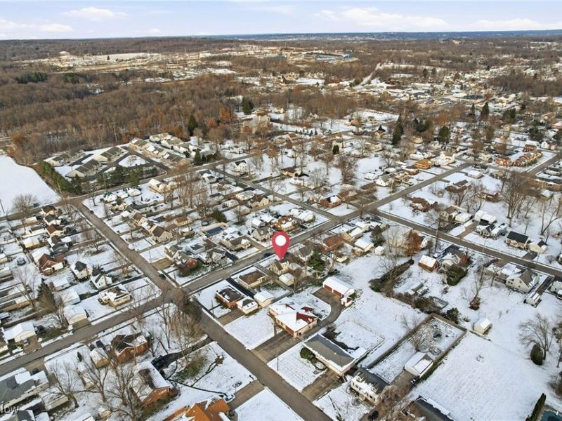 327 W Park Avenue, Hubbard, OH 44425 Photo 17