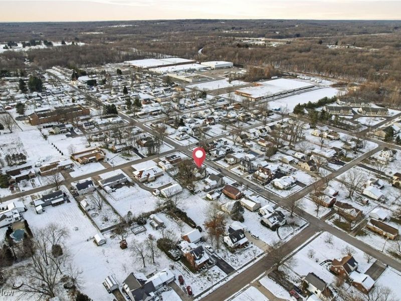 327 W Park Avenue, Hubbard, OH 44425 Photo 18