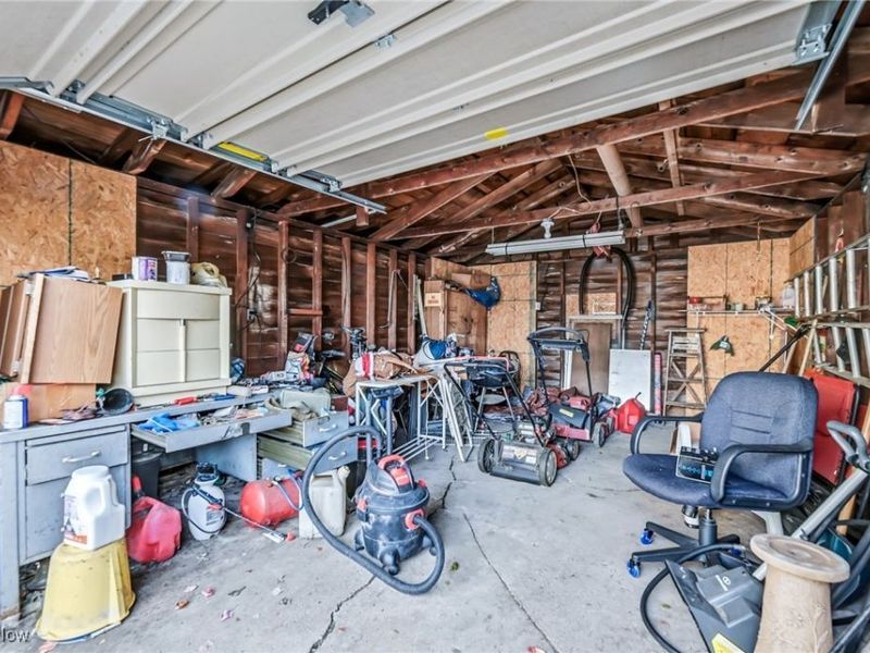 327 W Park Avenue, Hubbard, OH 44425 Photo 42