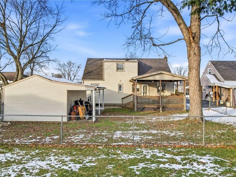 327 W Park Avenue, Hubbard, OH 44425 Photo 8