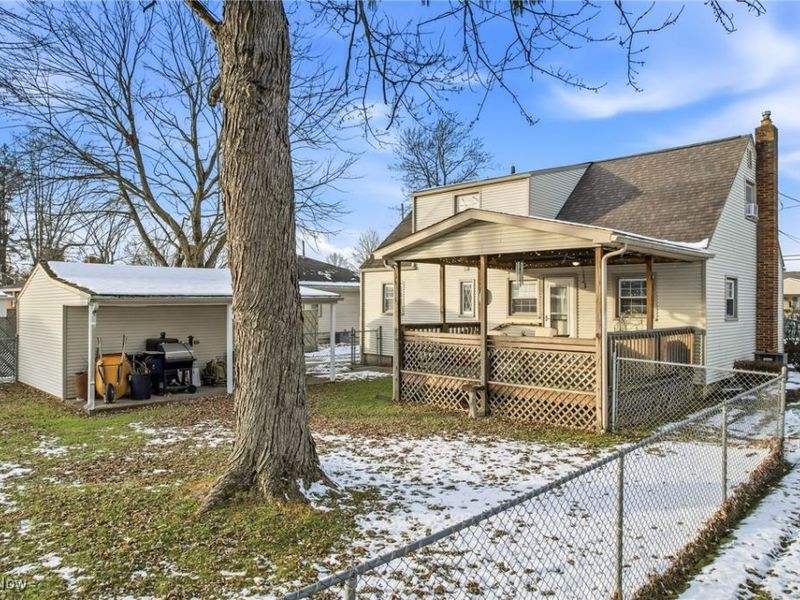 327 W Park Avenue, Hubbard, OH 44425 Photo 9