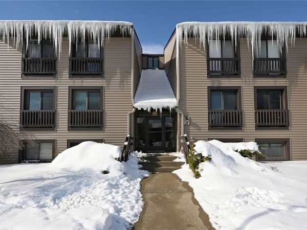 1105 Canyon View #303 Road, Sagamore Hills, OH 44067