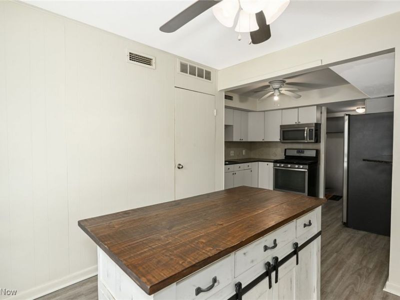 1105 Canyon View #303 Road, Sagamore Hills, OH 44067 Photo 12