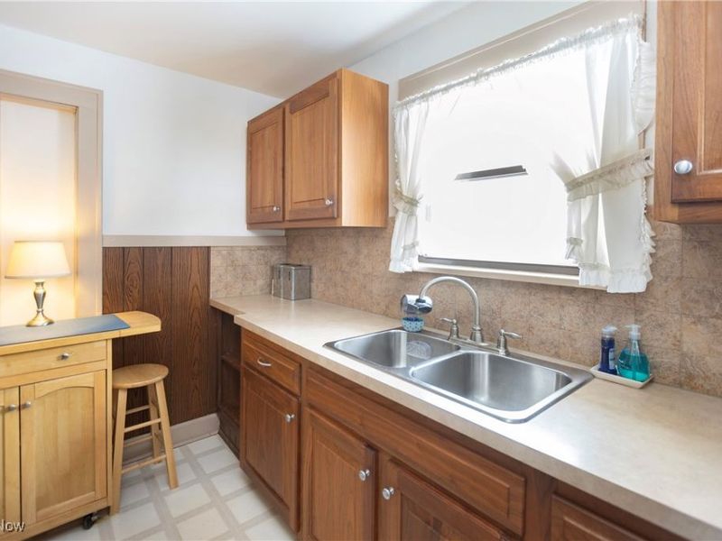 4134 W 204th Street, Fairview Park, OH 44126 Photo 21